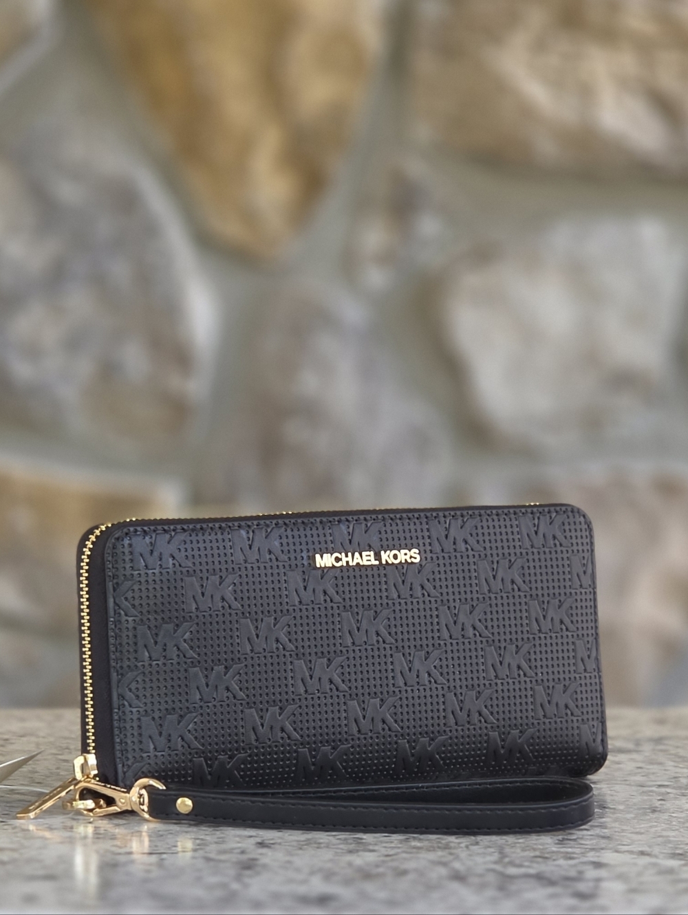 Michael Kors Jet Set Black Continental Wristlet